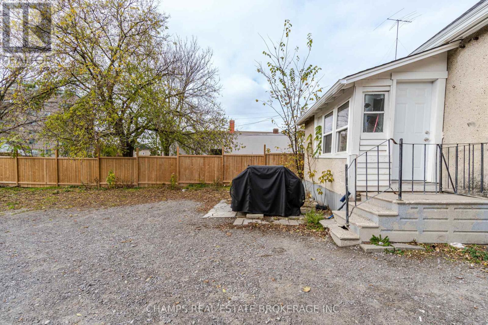 100 Queenston Street, St. Catharines, Ontario  L2R 2Z3 - Photo 13 - X7302918