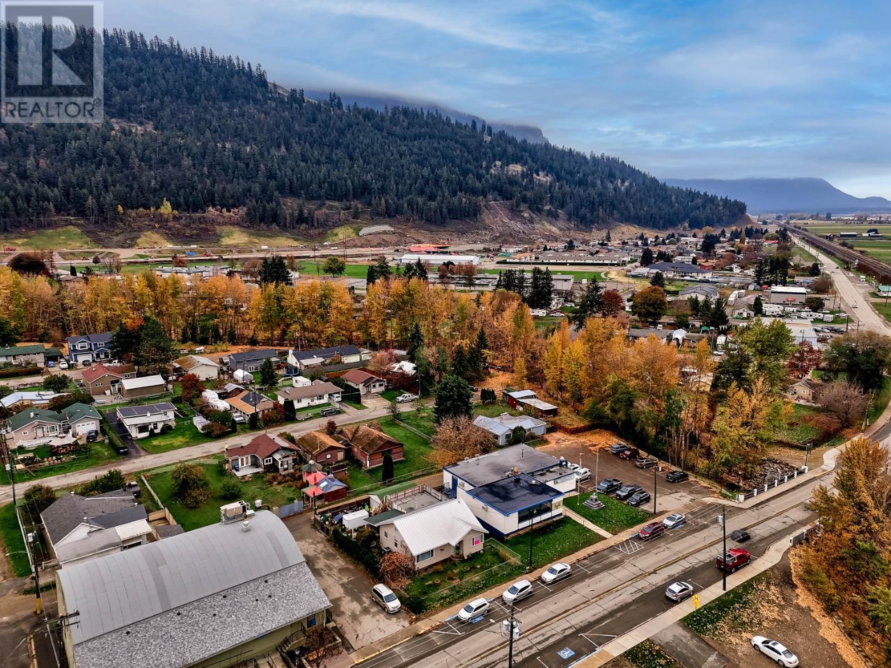 527 Shuswap Ave, Chase, British Columbia  V0E 1M0 - Photo 30 - 175777