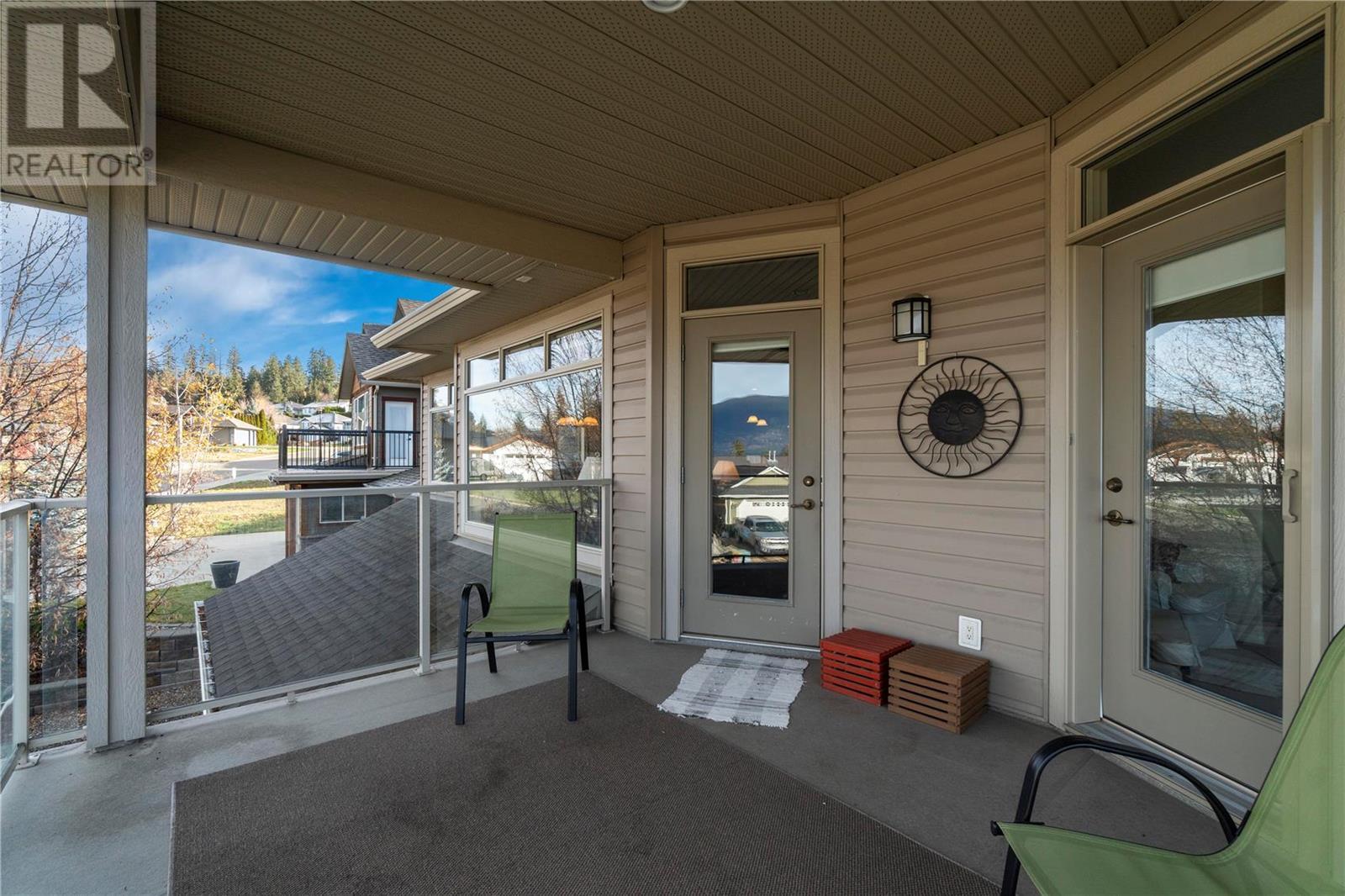 1060 17th Street Se, Salmon Arm, British Columbia  V1E 0A4 - Photo 10 - 10288458