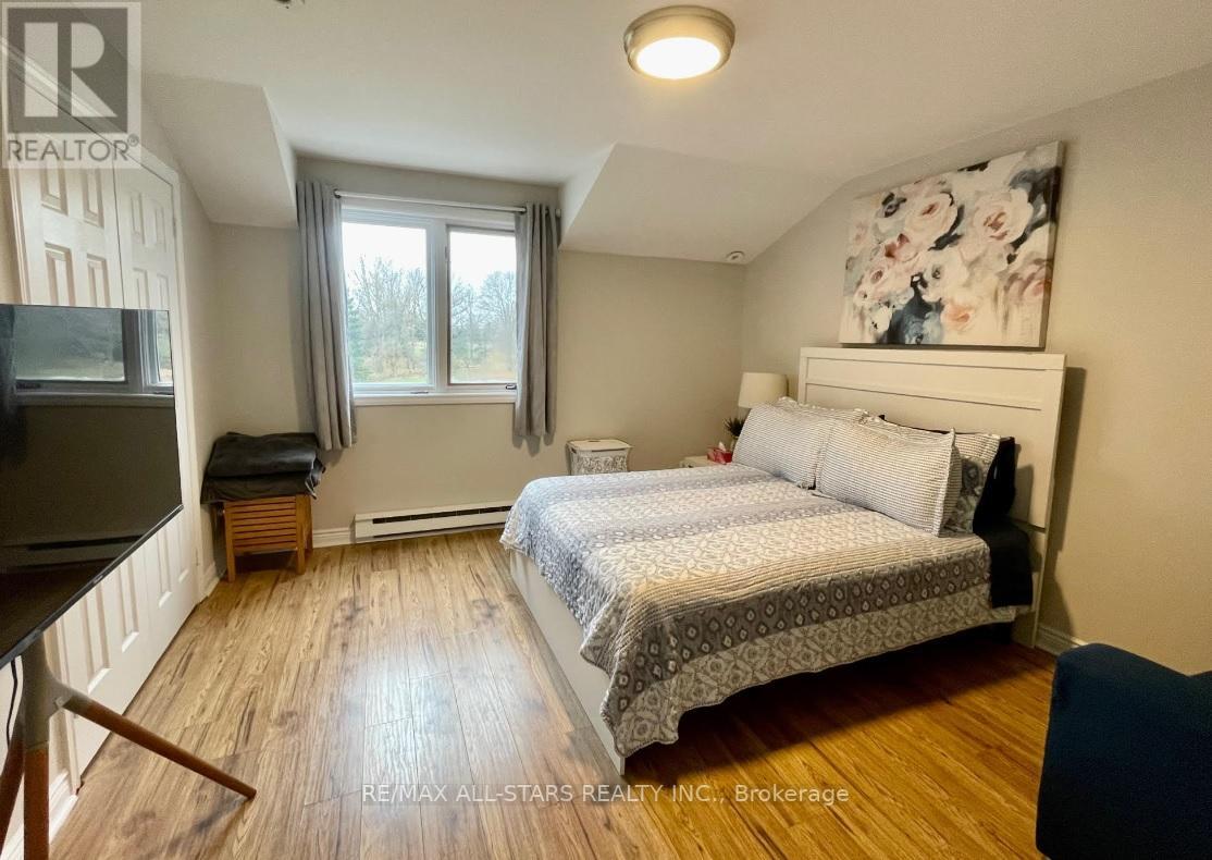 11204 Kennedy Rd, Markham, Ontario  L6C 1P1 - Photo 12 - N7300456