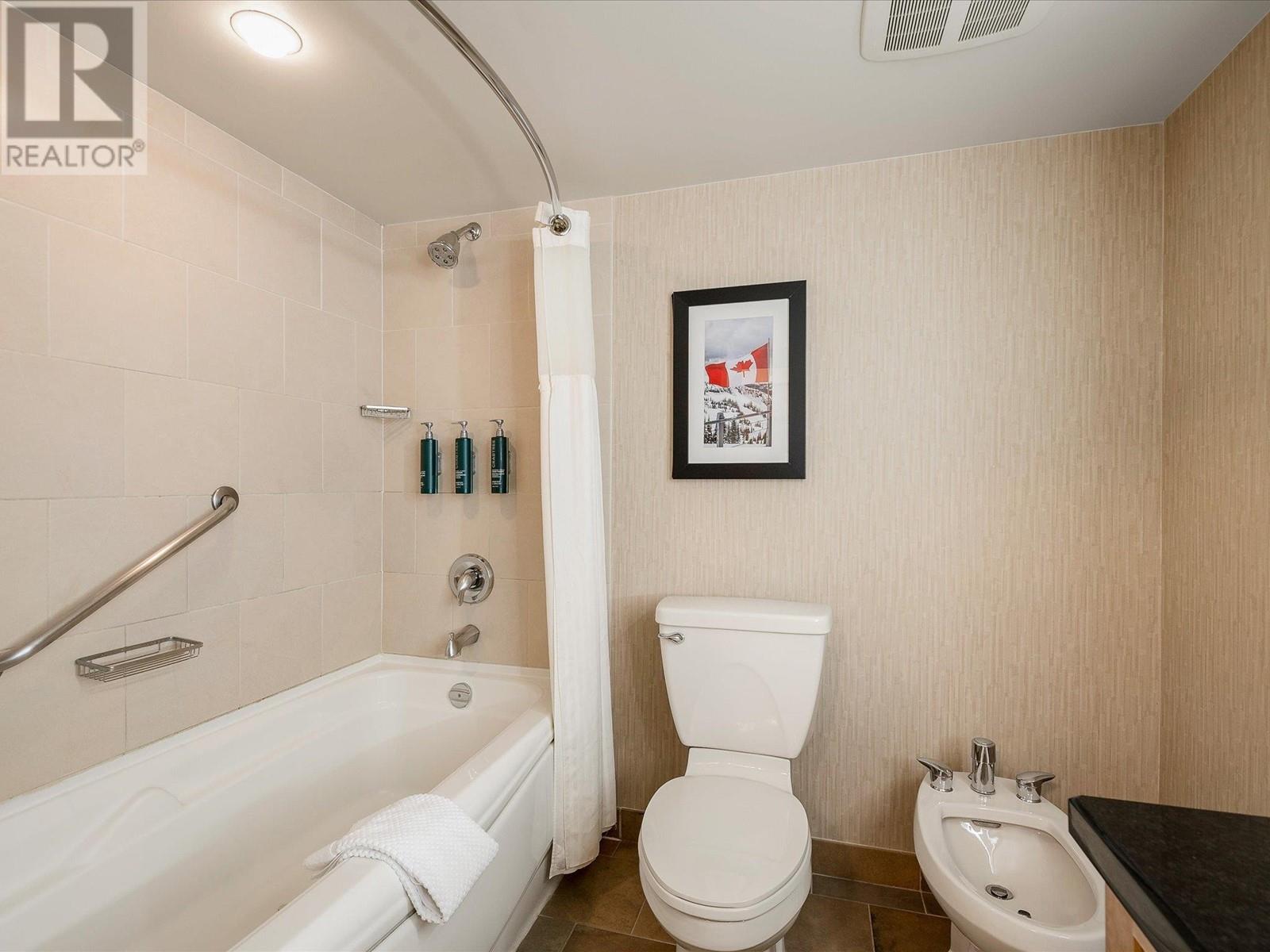 725/727 4050 Whistler Way, Whistler, British Columbia  V8E 1H9 - Photo 25 - R2833023