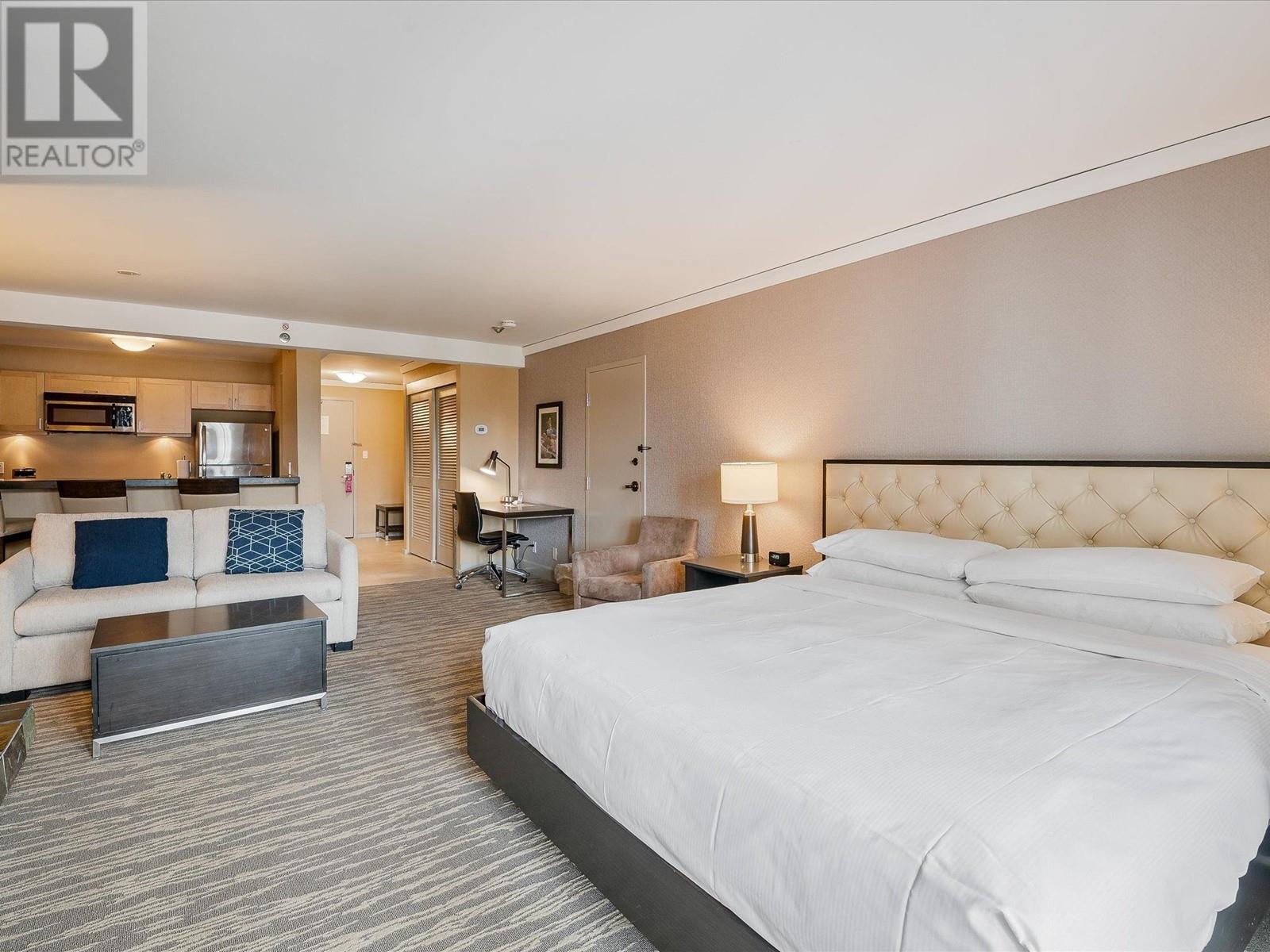725/727 4050 Whistler Way, Whistler, British Columbia  V8E 1H9 - Photo 6 - R2833023