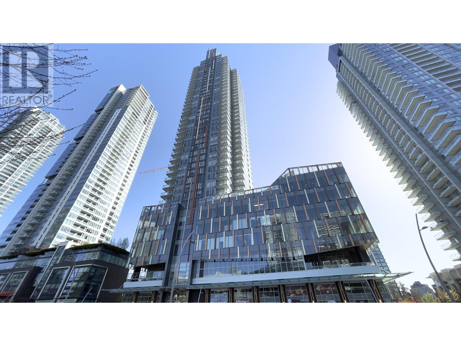 620 6378 Silver Avenue, Burnaby, British Columbia  V5H 0J2 - Photo 1 - C8055755