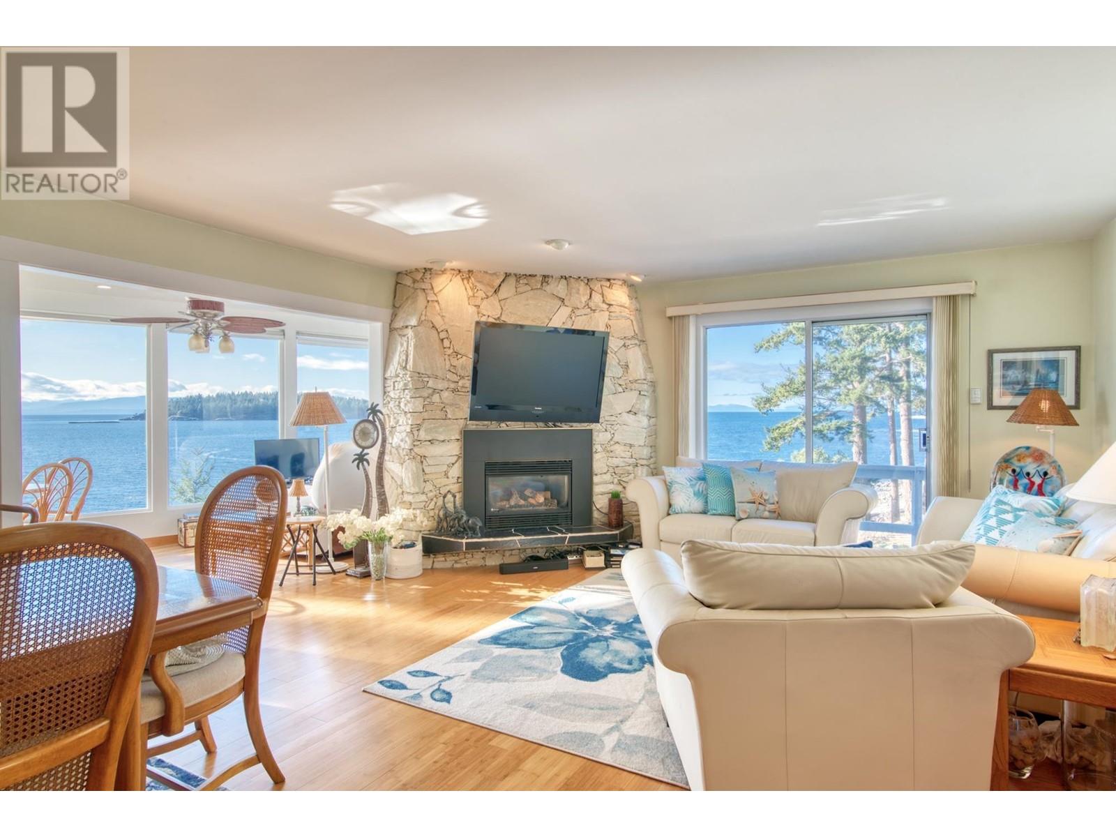 6437 Sunshine Coast Highway, Sechelt, British Columbia  V7Z 0N6 - Photo 12 - R2833093