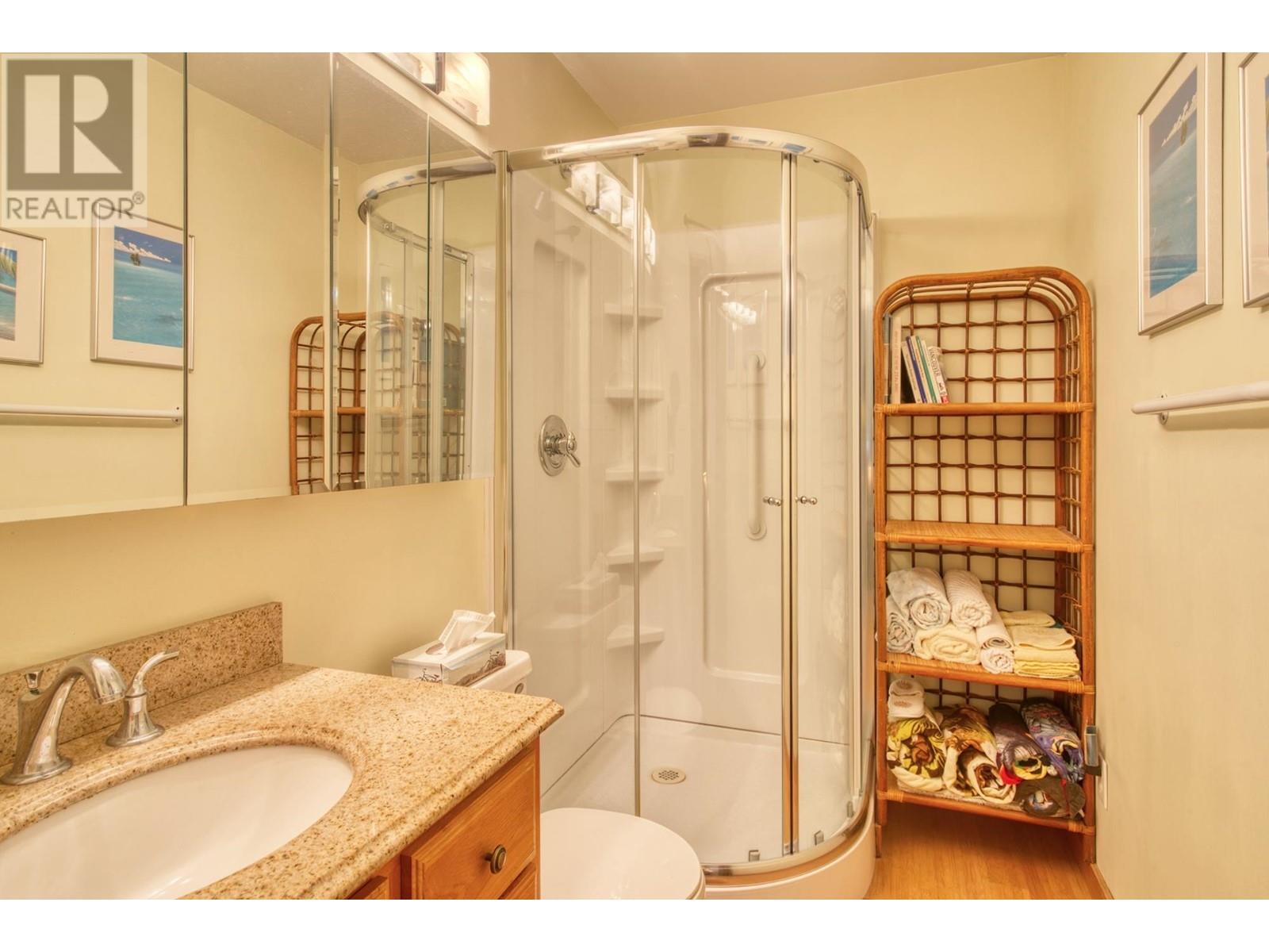 6437 Sunshine Coast Highway, Sechelt, British Columbia  V7Z 0N6 - Photo 24 - R2833093