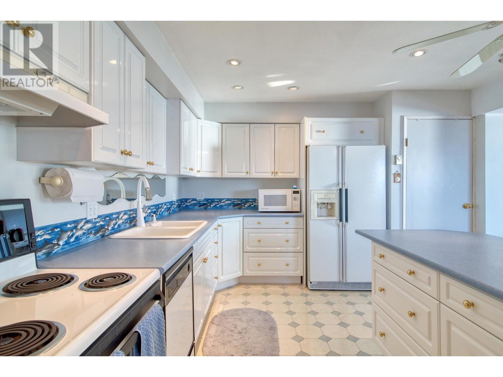 6437 Sunshine Coast Highway, Sechelt, British Columbia  V7Z 0N6 - Photo 33 - R2833093