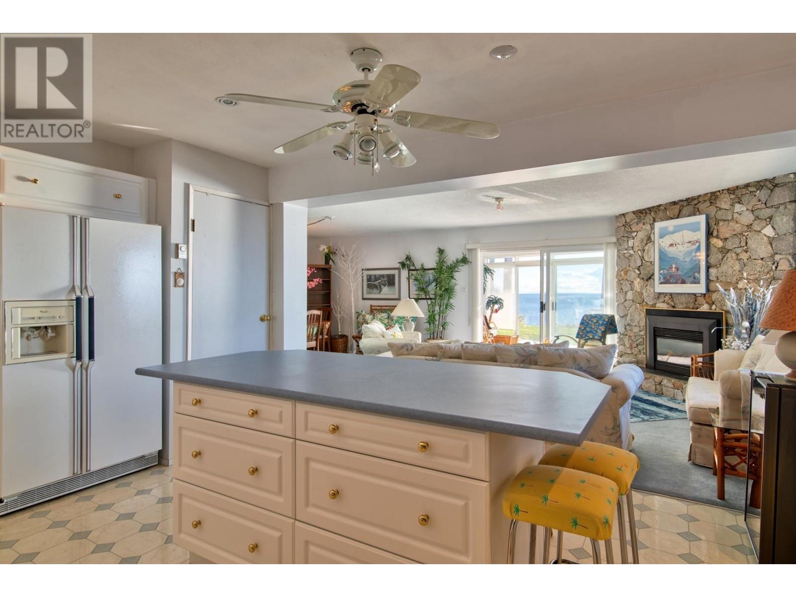 6437 Sunshine Coast Highway, Sechelt, British Columbia  V7Z 0N6 - Photo 34 - R2833093