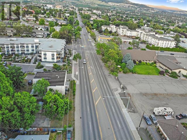 1220 Highway 33 W Kelowna Photo 12