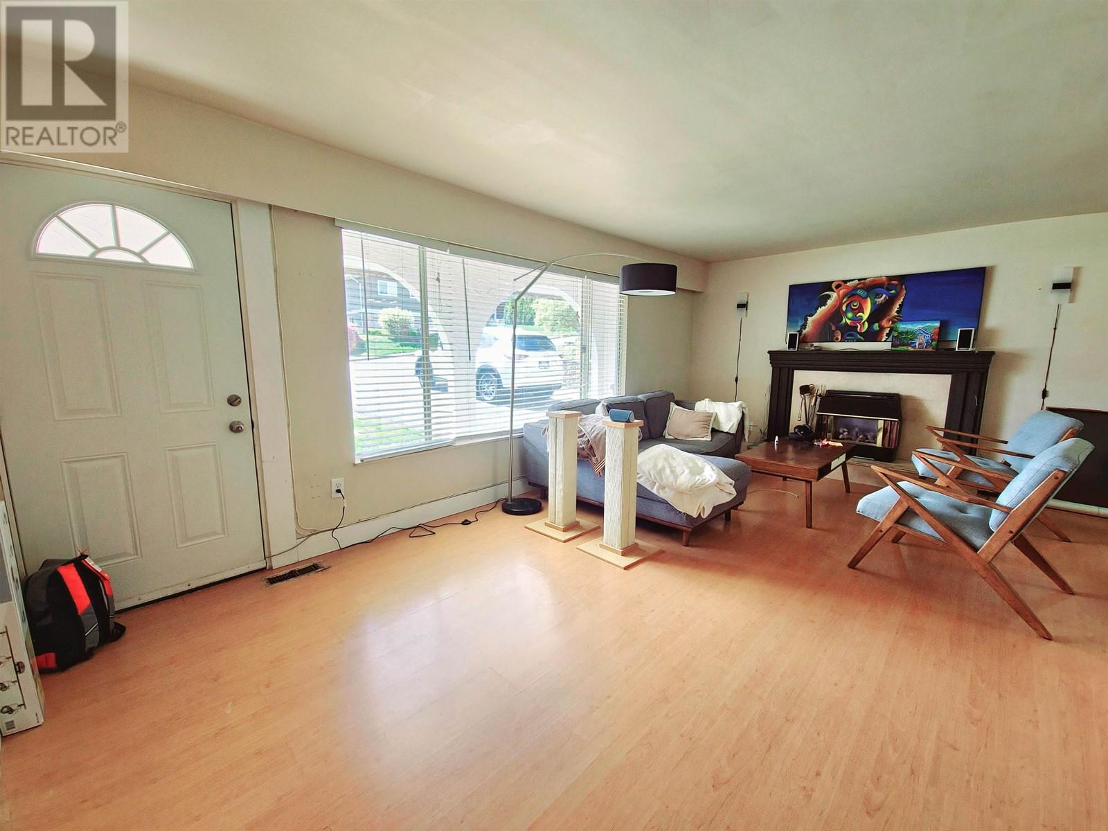 5685 Forest Street, Burnaby, British Columbia  V5G 1X5 - Photo 4 - R2832993