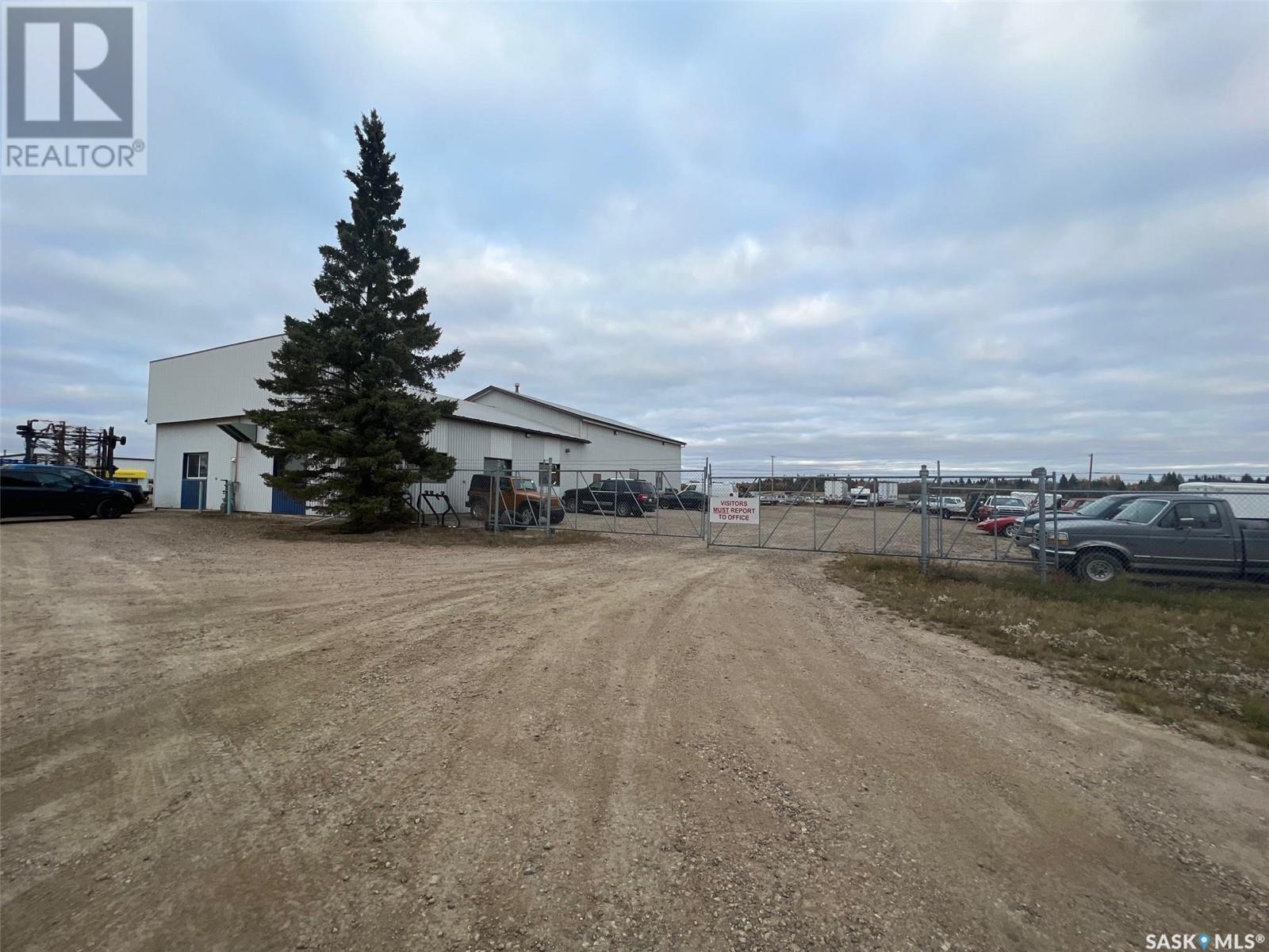 6 Service Road N, Raymore, Saskatchewan  S0A 3J0 - Photo 4 - SK952107
