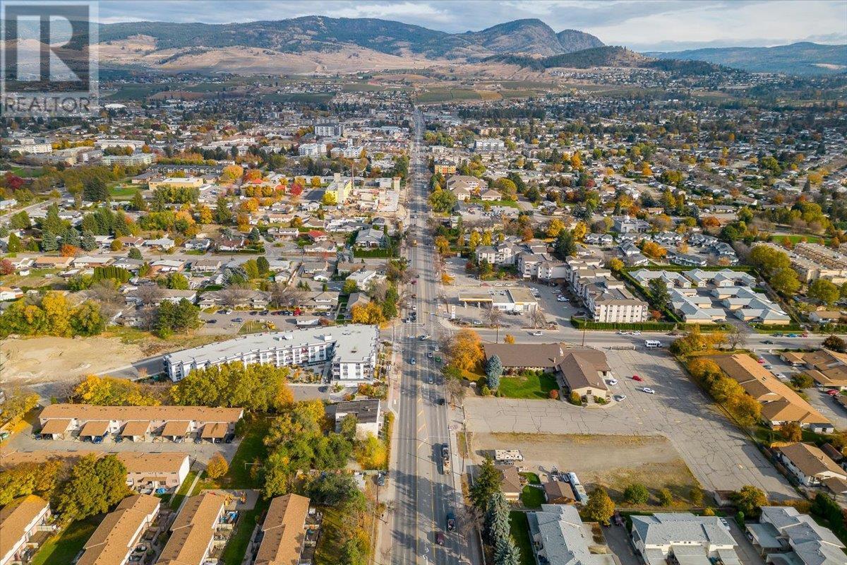 1230 Highway 33 W Kelowna, BC V1X1Z4_18