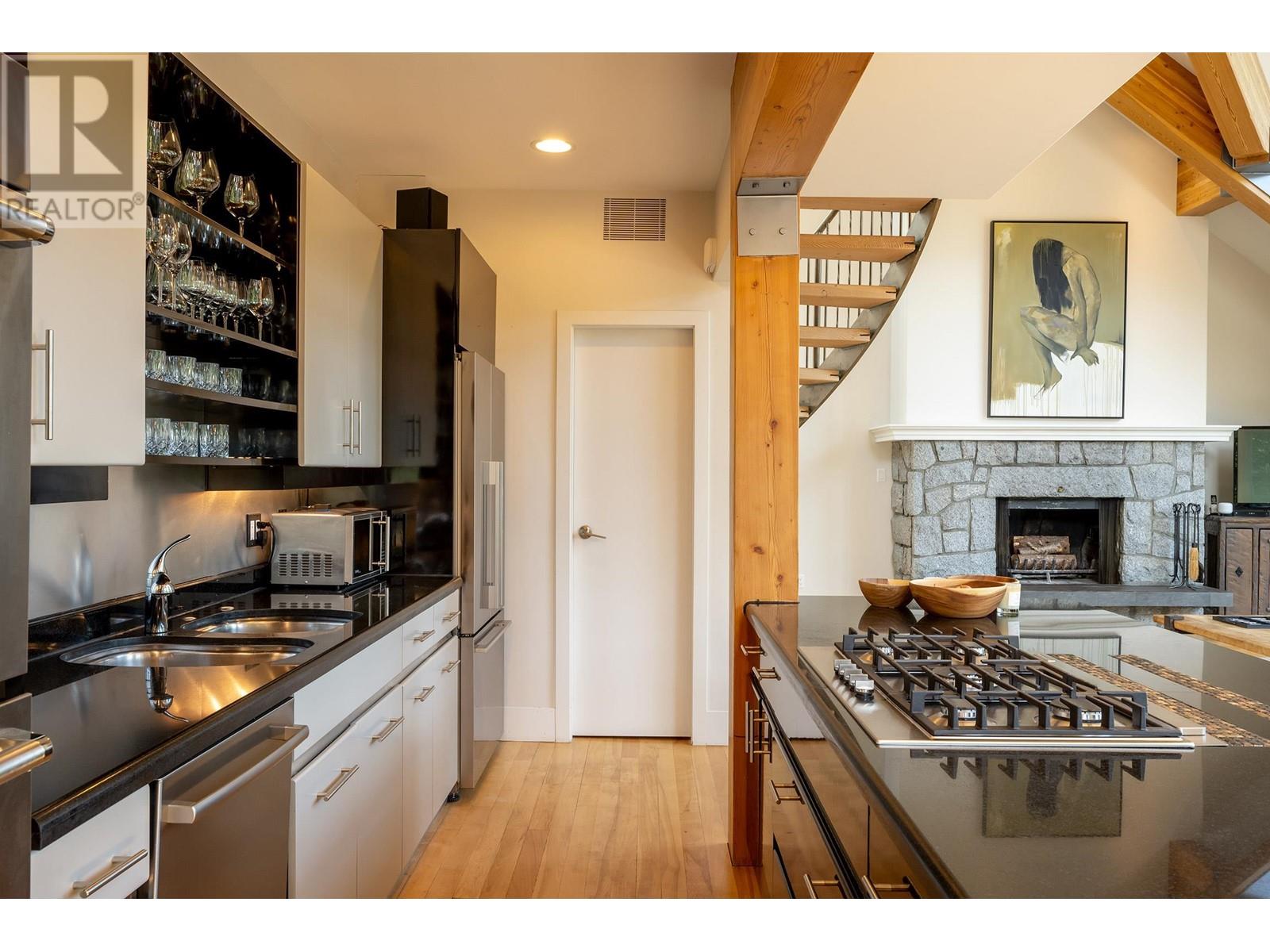 3345 Nighthawk Lane, Whistler, British Columbia  V8E 0B8 - Photo 11 - R2833373