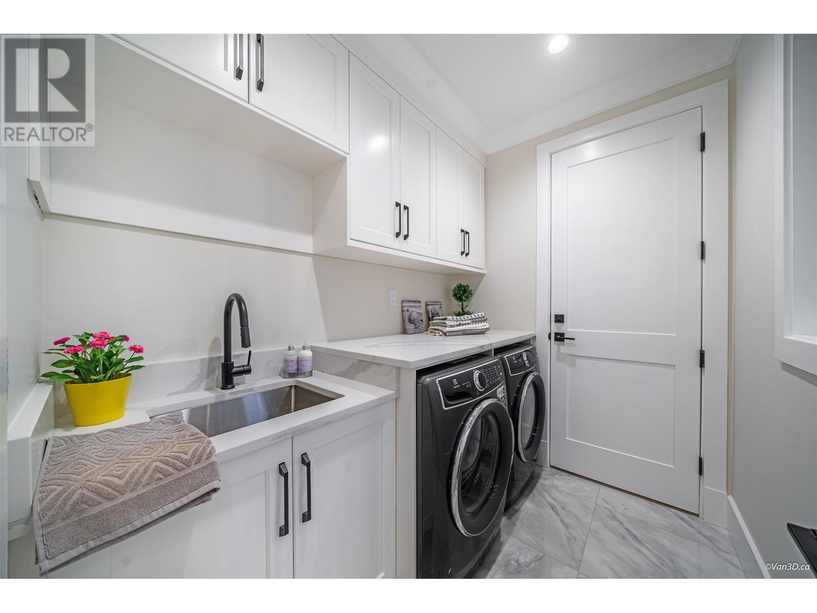 3780 Blundell Road, Richmond, British Columbia  V7C 1G4 - Photo 17 - R2833312
