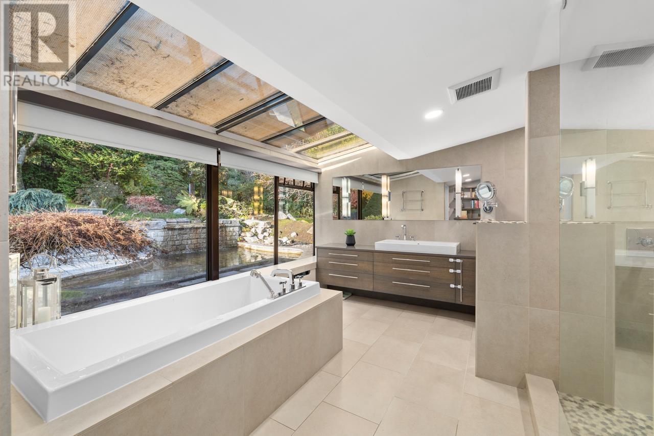 242 Onslow Place, West Vancouver, British Columbia  V7S 1K5 - Photo 18 - R2833389