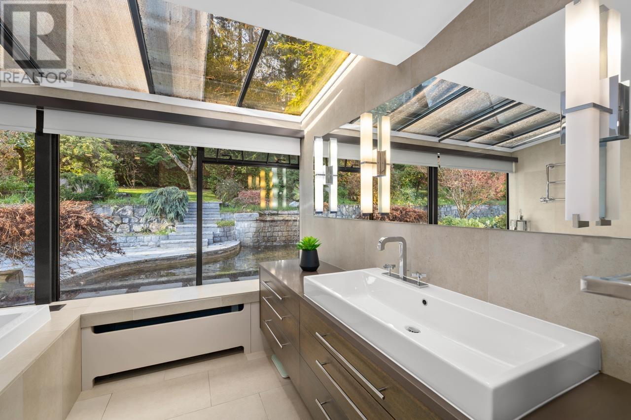 242 Onslow Place, West Vancouver, British Columbia  V7S 1K5 - Photo 19 - R2833389