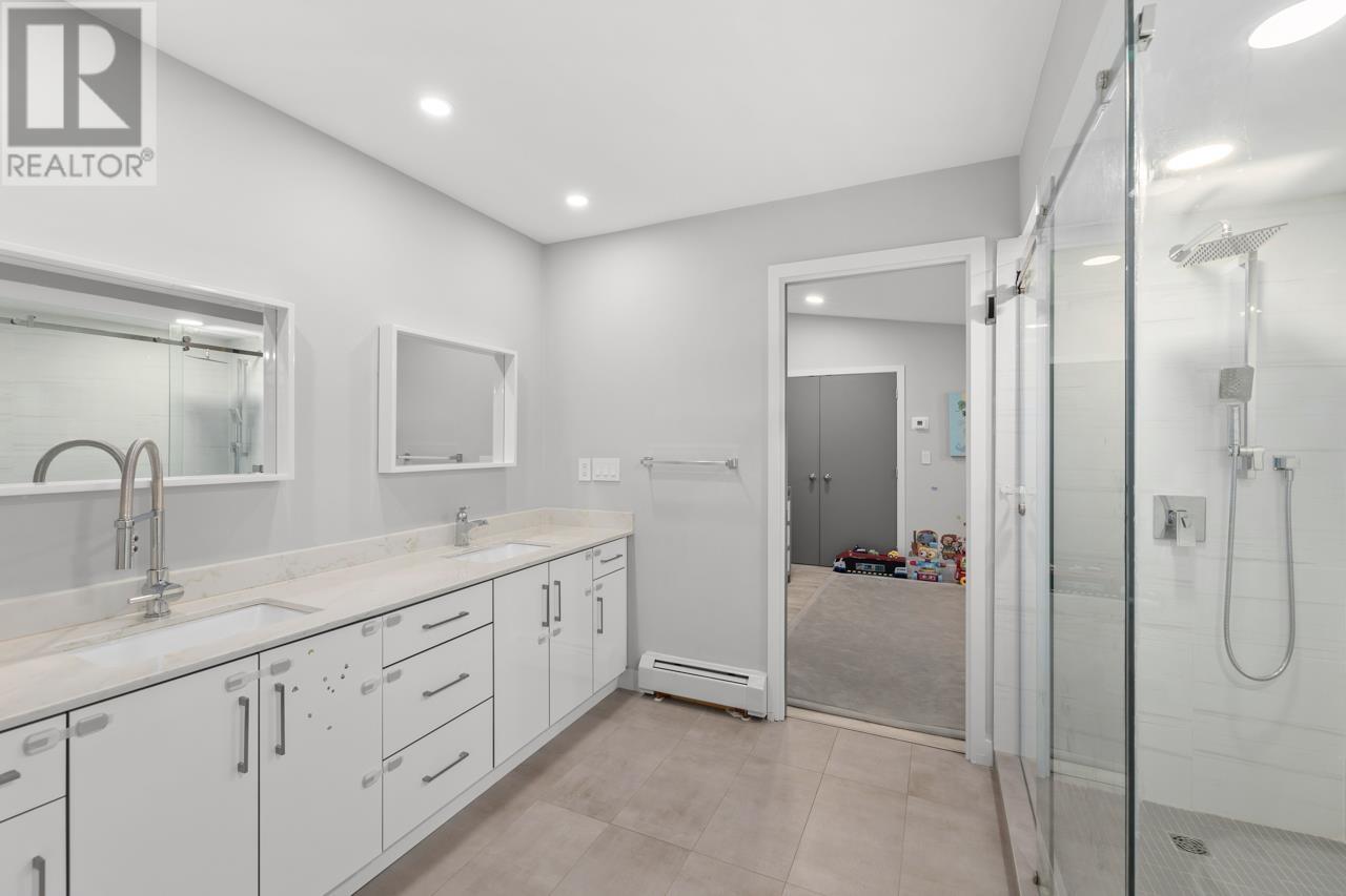 242 Onslow Place, West Vancouver, British Columbia  V7S 1K5 - Photo 23 - R2833389