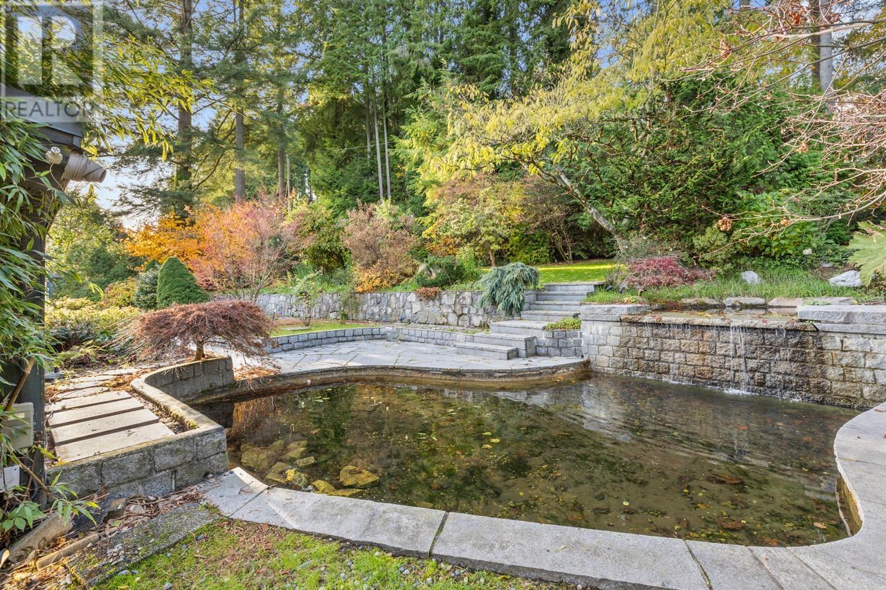 242 Onslow Place, West Vancouver, British Columbia  V7S 1K5 - Photo 32 - R2833389