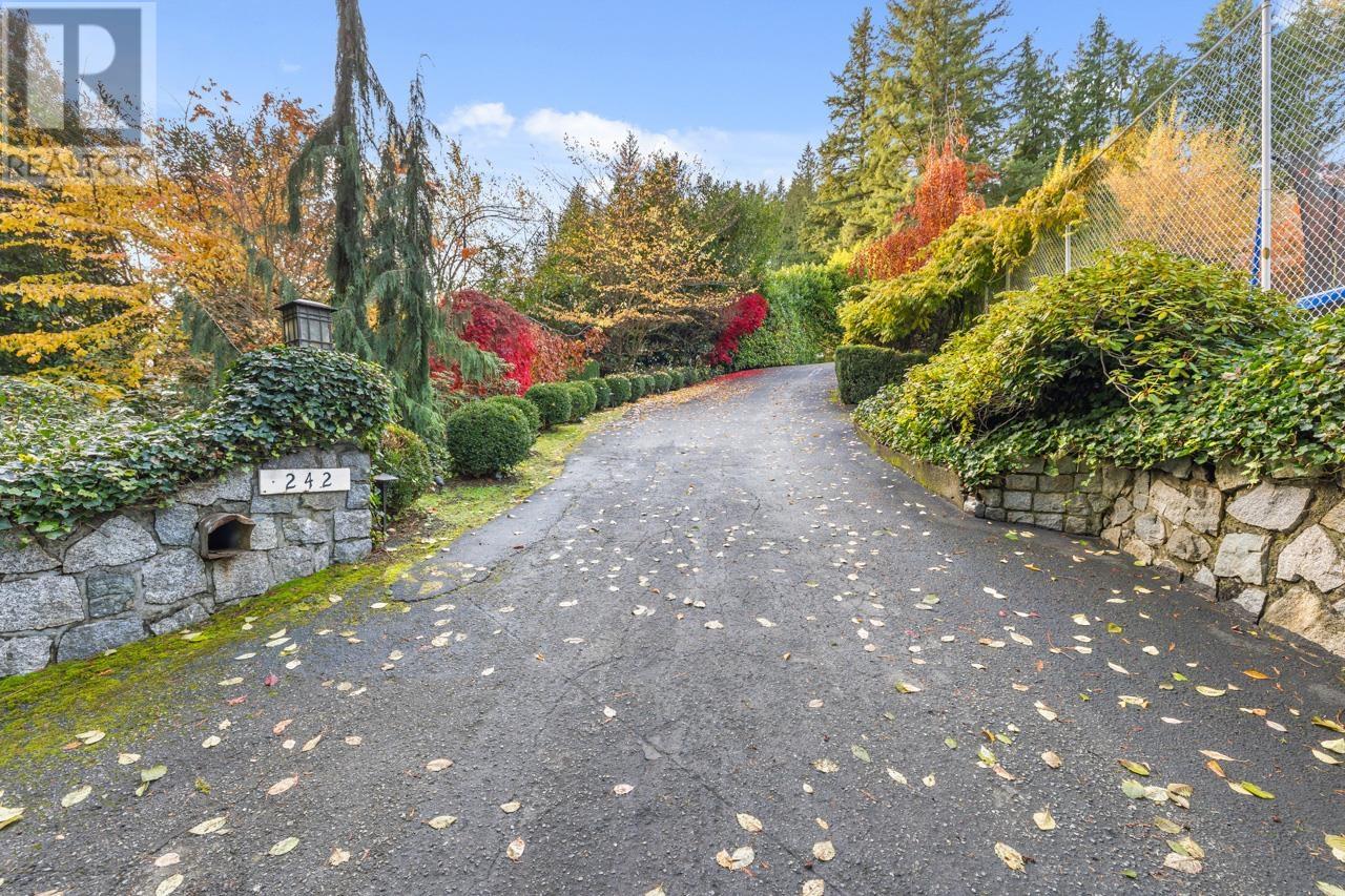 242 Onslow Place, West Vancouver, British Columbia  V7S 1K5 - Photo 36 - R2833389