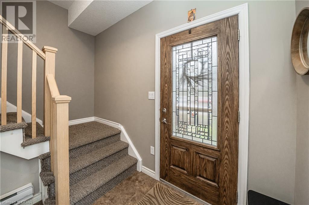27 Silver Street, Huntsville, Ontario  P1H 1M2 - Photo 3 - 40515002