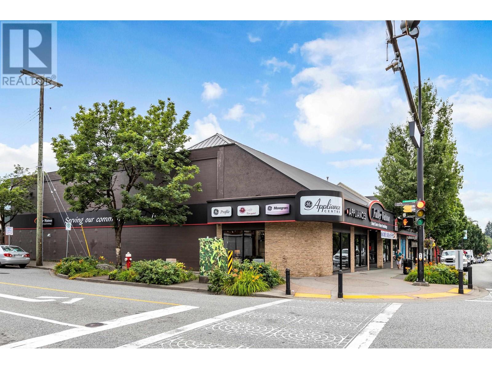 22390 Lougheed Highway, Maple Ridge, British Columbia  V2X 2T4 - Photo 5 - C8055800