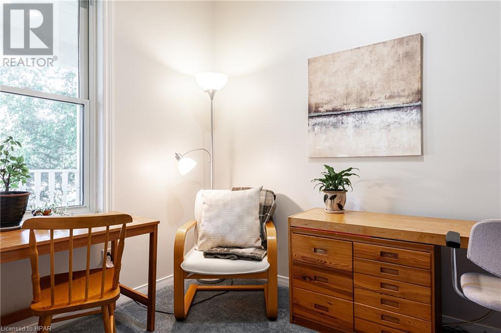 289 Douglas Street, Stratford, Ontario  N5A 5R1 - Photo 11 - 40483360