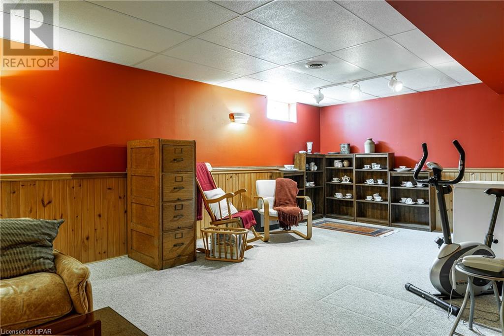 289 Douglas Street, Stratford, Ontario  N5A 5R1 - Photo 32 - 40483360