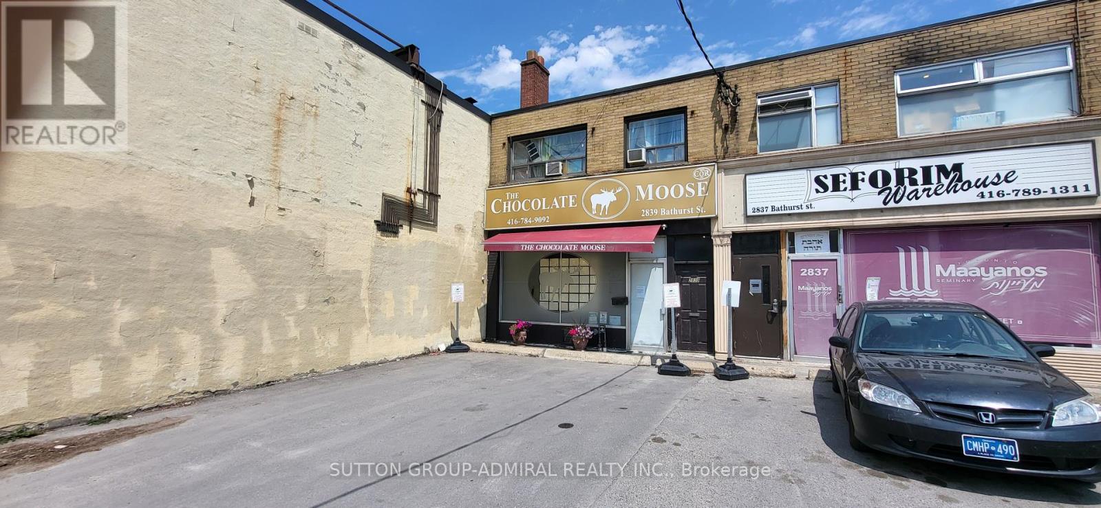 2839 Bathurst St, Toronto, Ontario  M6B 3A4 - Photo 2 - C7311458