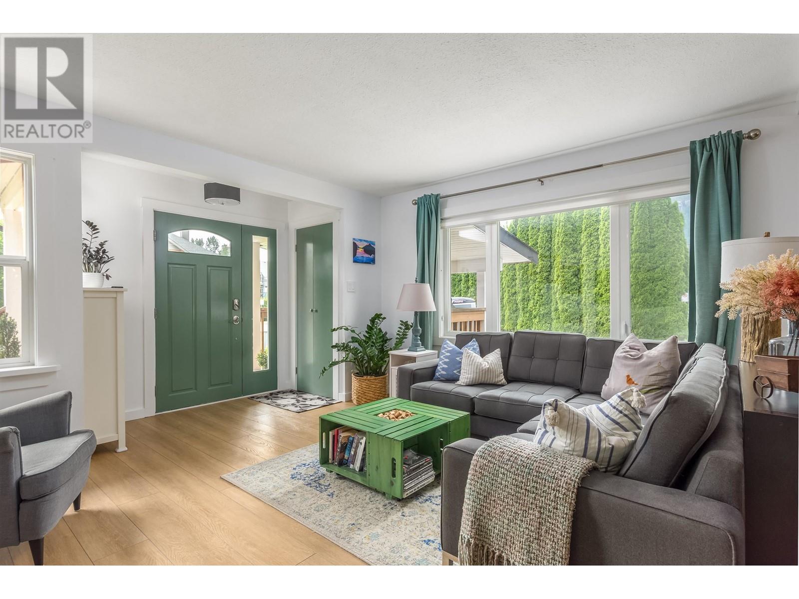 39761 Government Road, Squamish, British Columbia  V8B 0B8 - Photo 11 - R2833661