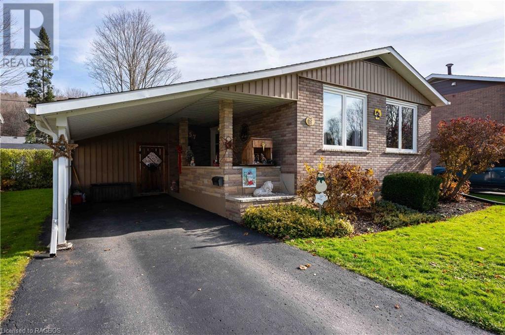 167 6th Avenue E, Owen Sound, Ontario N4K 2T4 (26297887) Benchmark