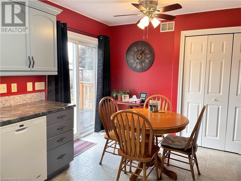 636 22nd Avenue, Hanover, Ontario  N4N 3W7 - Photo 14 - 40495208