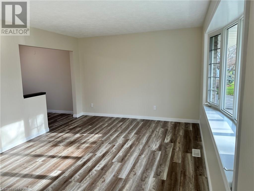 225 Jones Street, Goderich, Ontario N7A 3B7 (26298296) Coldwell