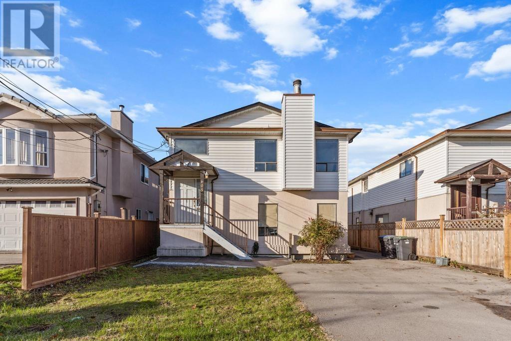 605 EWEN AVENUE, new westminster, British Columbia