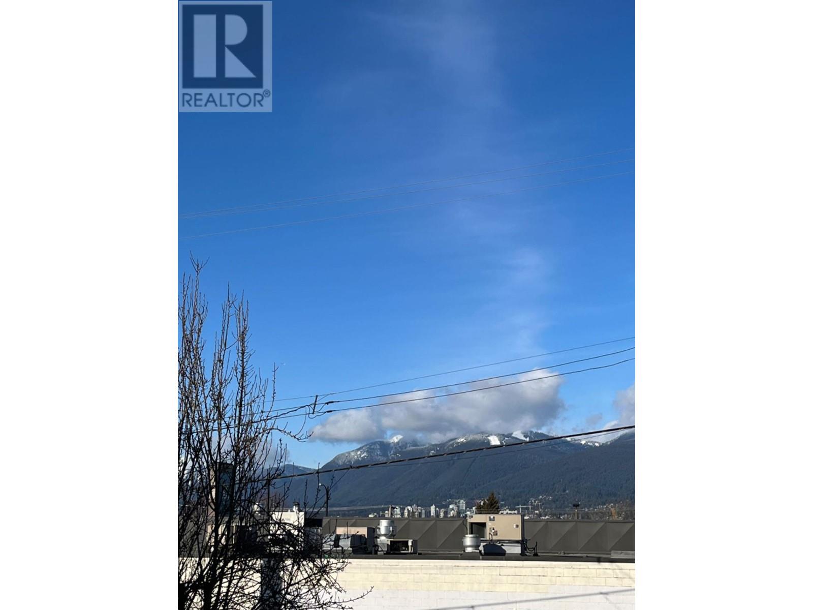 2087 E Pender Street, Vancouver, British Columbia  V5L 1X1 - Photo 2 - R2833872