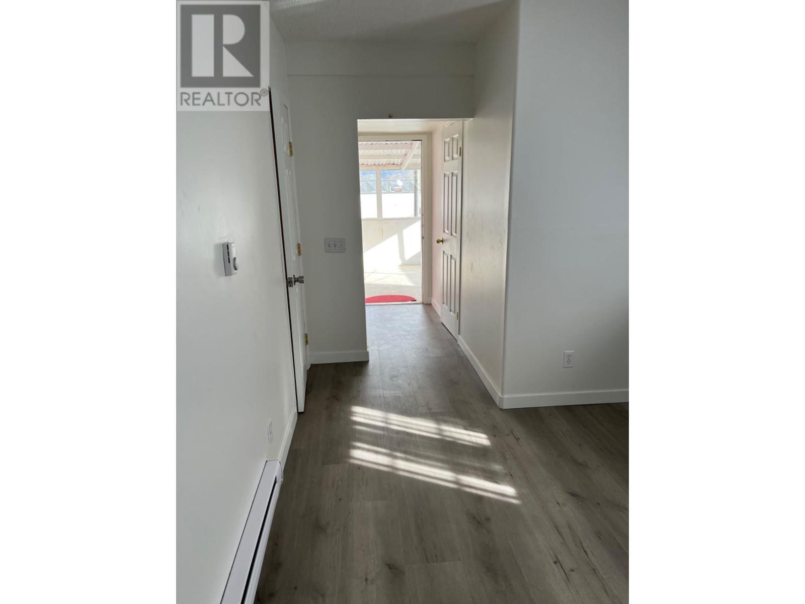 2087 E Pender Street, Vancouver, British Columbia  V5L 1X1 - Photo 4 - R2833872