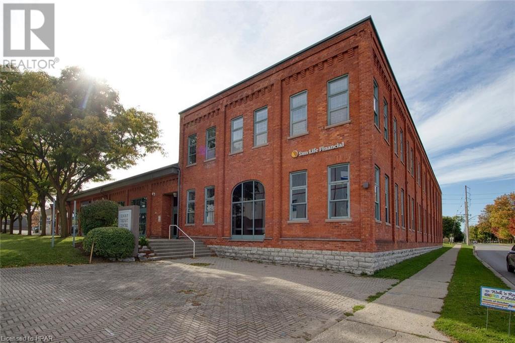 342 ERIE Street Unit# 202, stratford, Ontario