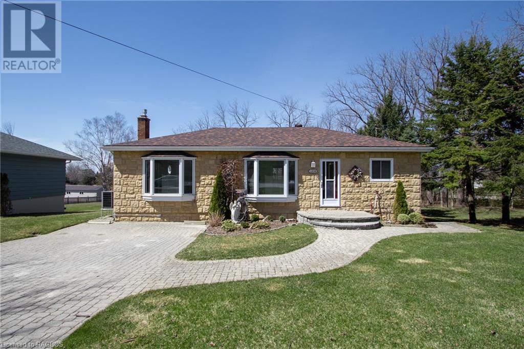 1208 Queen Street, Kincardine Twp, Ontario N2Z 1G8 (26301793) Ron