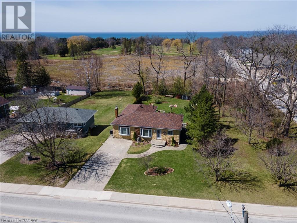 1208 Queen Street, Kincardine Twp, Ontario N2Z 1G8 (26301793) Ron