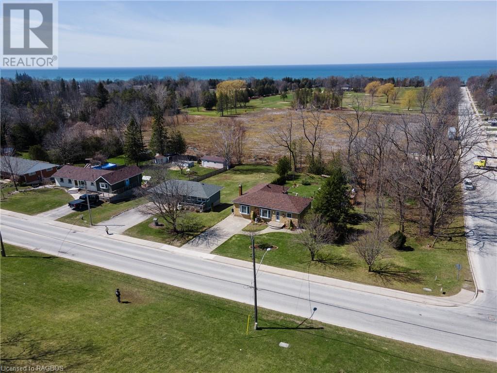 1208 Queen Street, Kincardine Twp, Ontario N2Z 1G8 (26301793) Ron