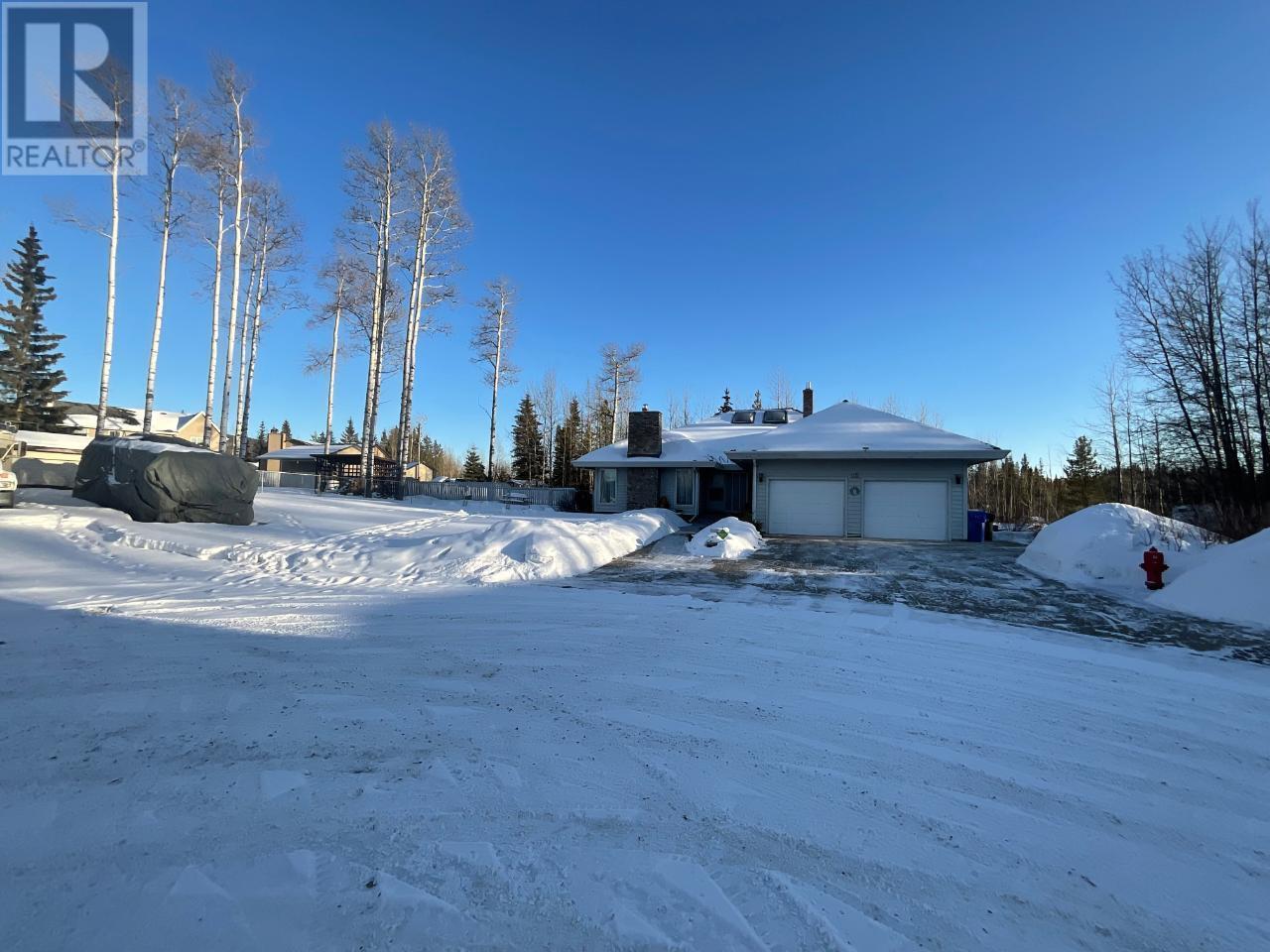 12 COLLIER Place Tumbler Ridge