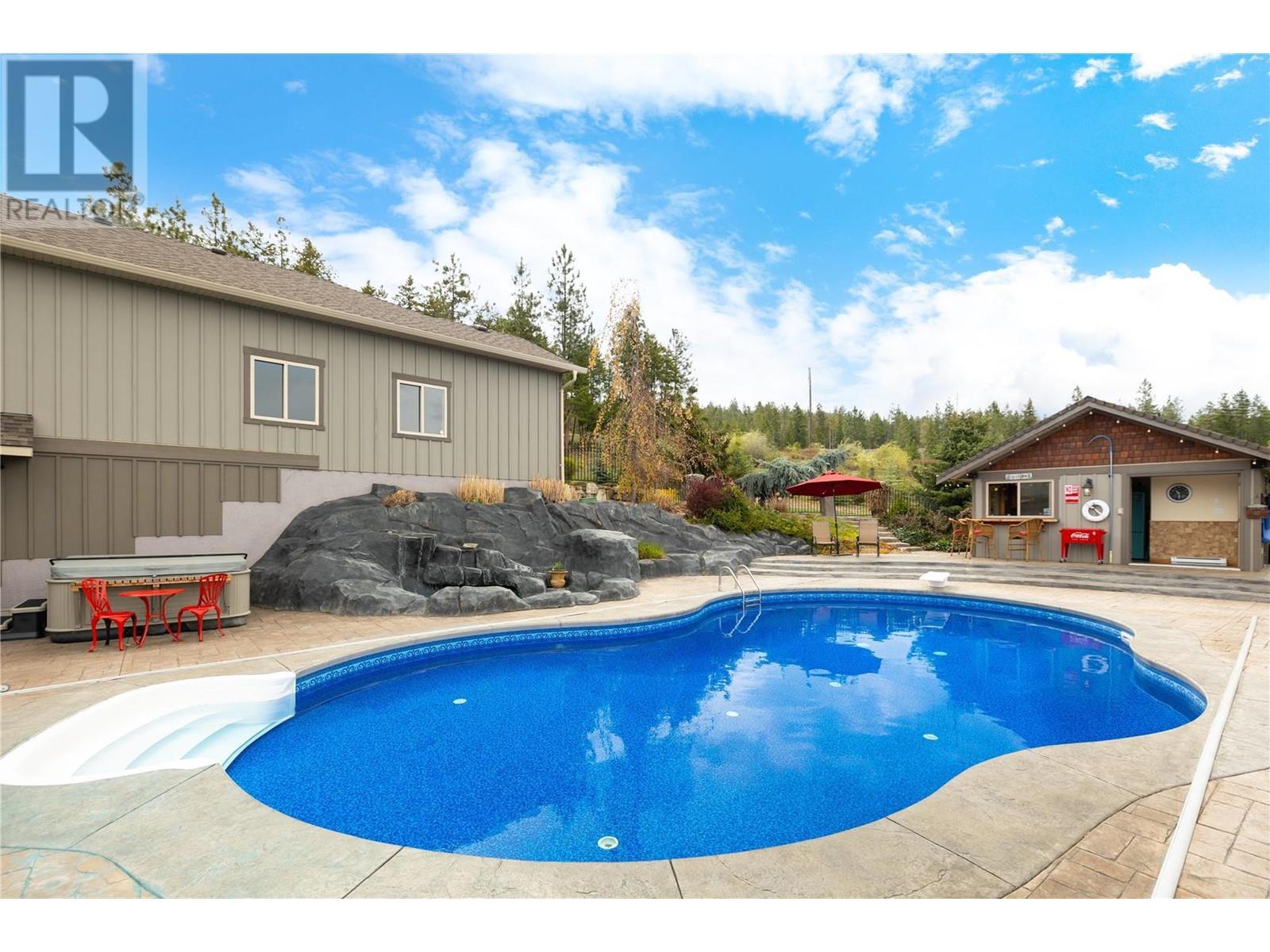 2775 Harvard Road Kelowna Photo 45