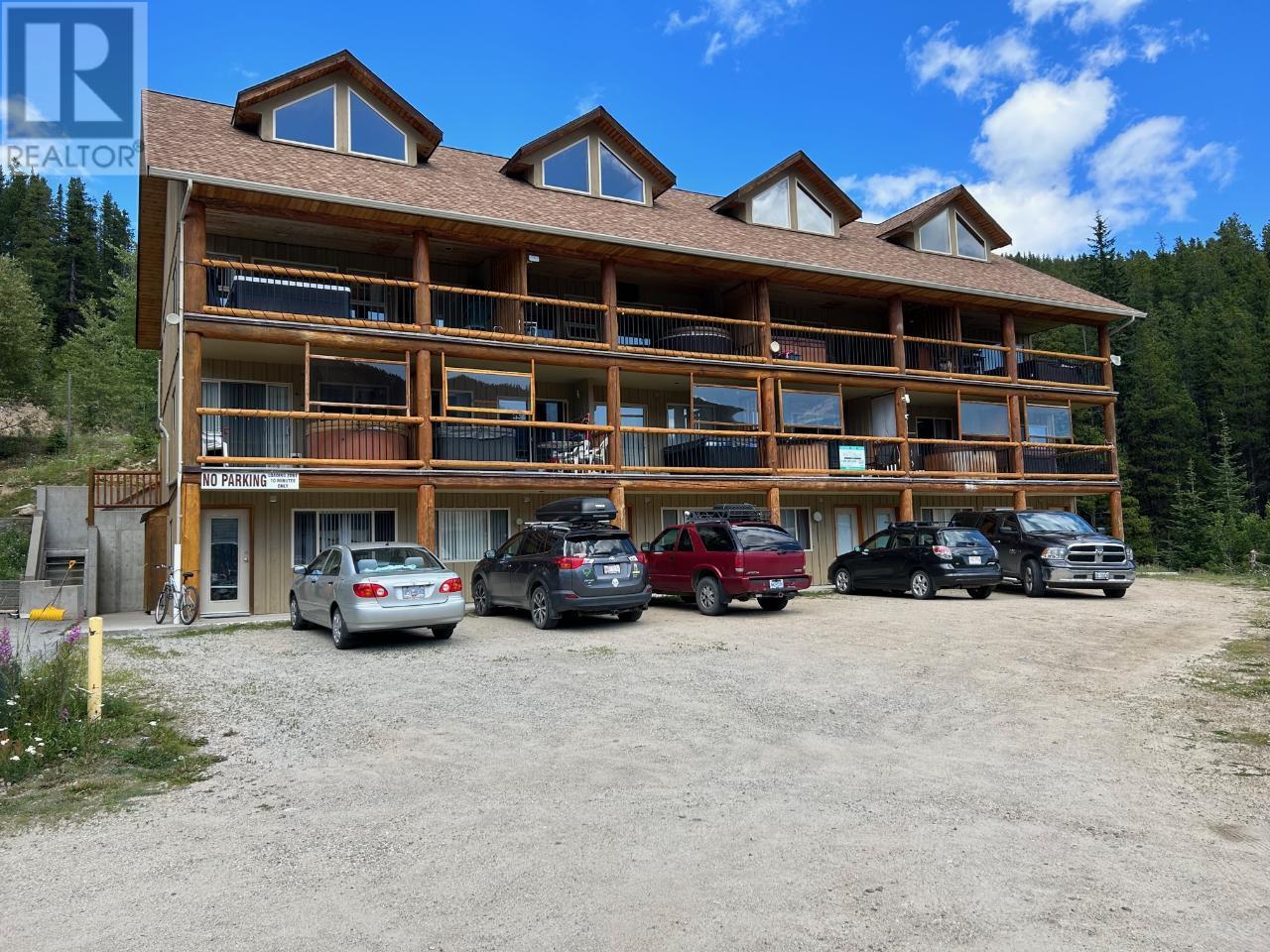 161 CLEARVIEW Crescent Unit# 102, apex mountain, British Columbia