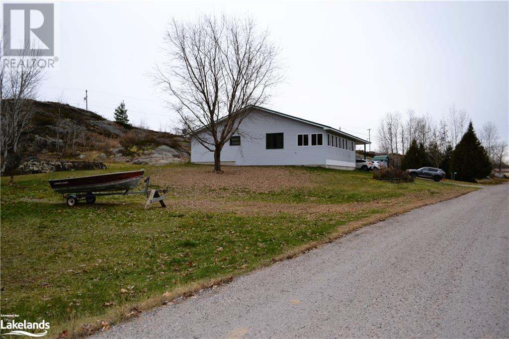 6 Tramway Avenue, Byng Inlet, Ontario P0G 1B0 (26305239) Bay