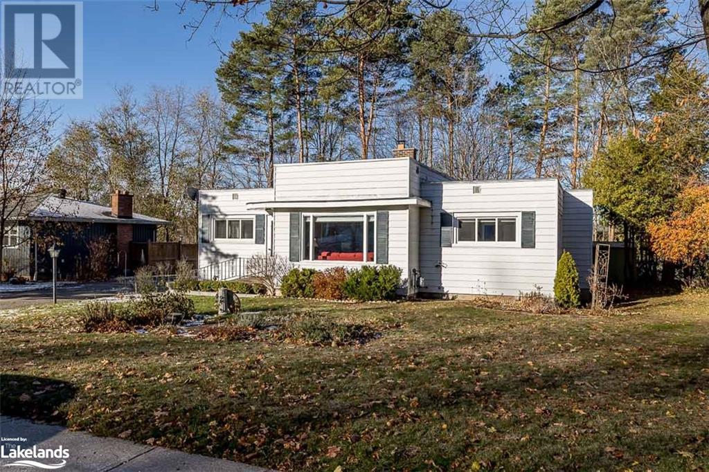 12 Church Street, Ontario L9M 1A7 (26305410) Joseph