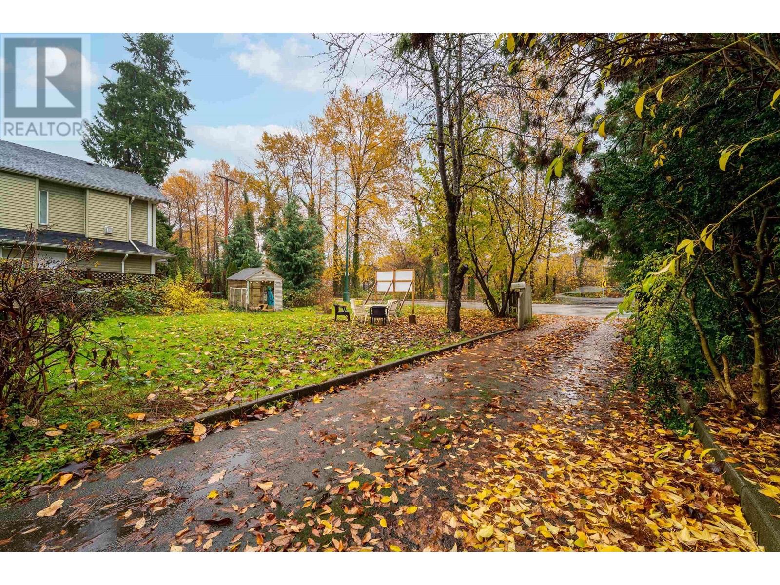 816 Westwood Street, Coquitlam, British Columbia  V3C 3L2 - Photo 5 - R2834314