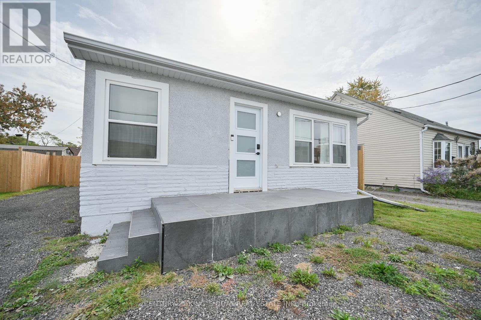 #lower -386 Welland Ave, St. Catharines, Ontario  L2R 2R4 - Photo 8 - X7318210