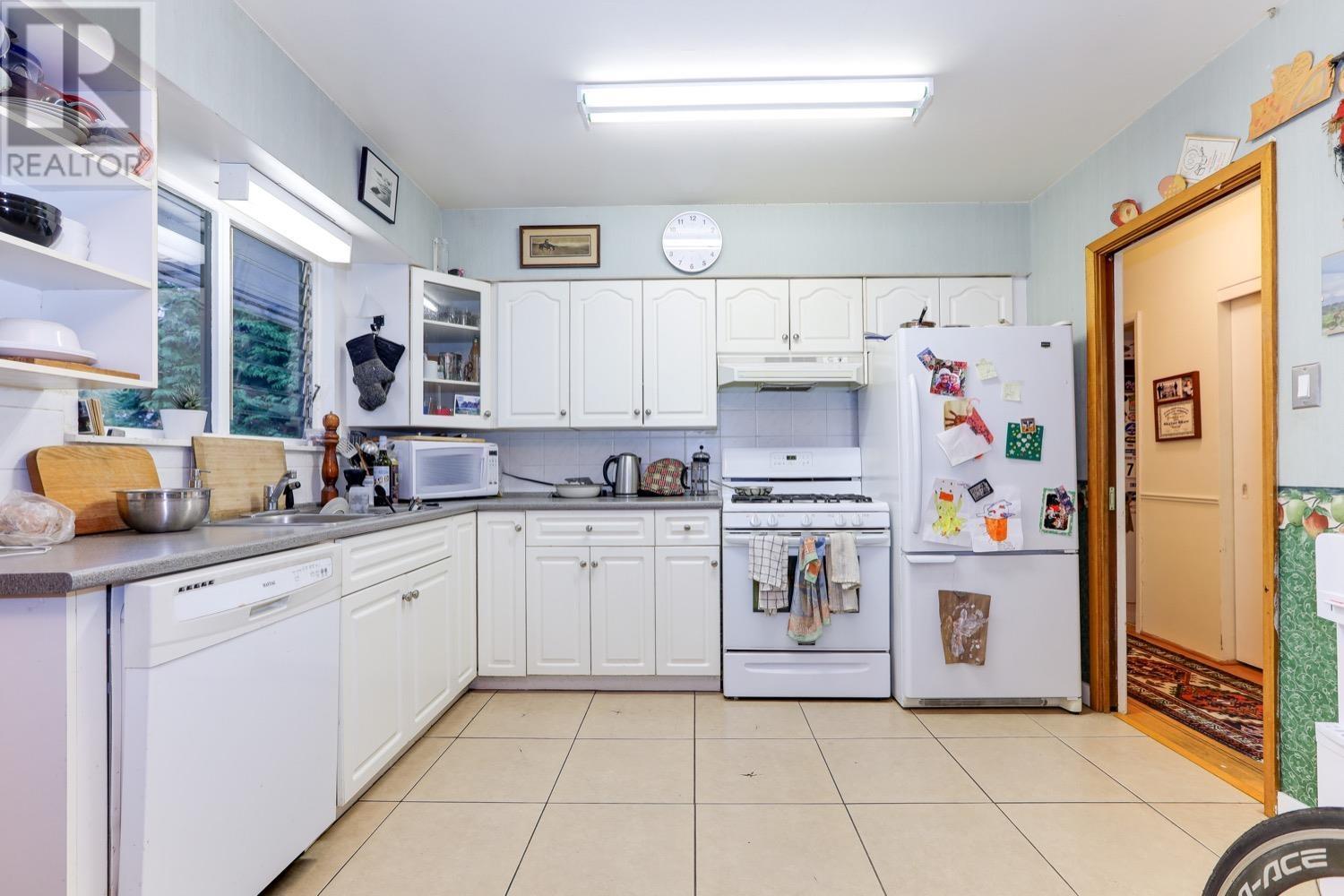 1100 Wilmington Drive, Delta, British Columbia  V4M 2S4 - Photo 8 - R2832305