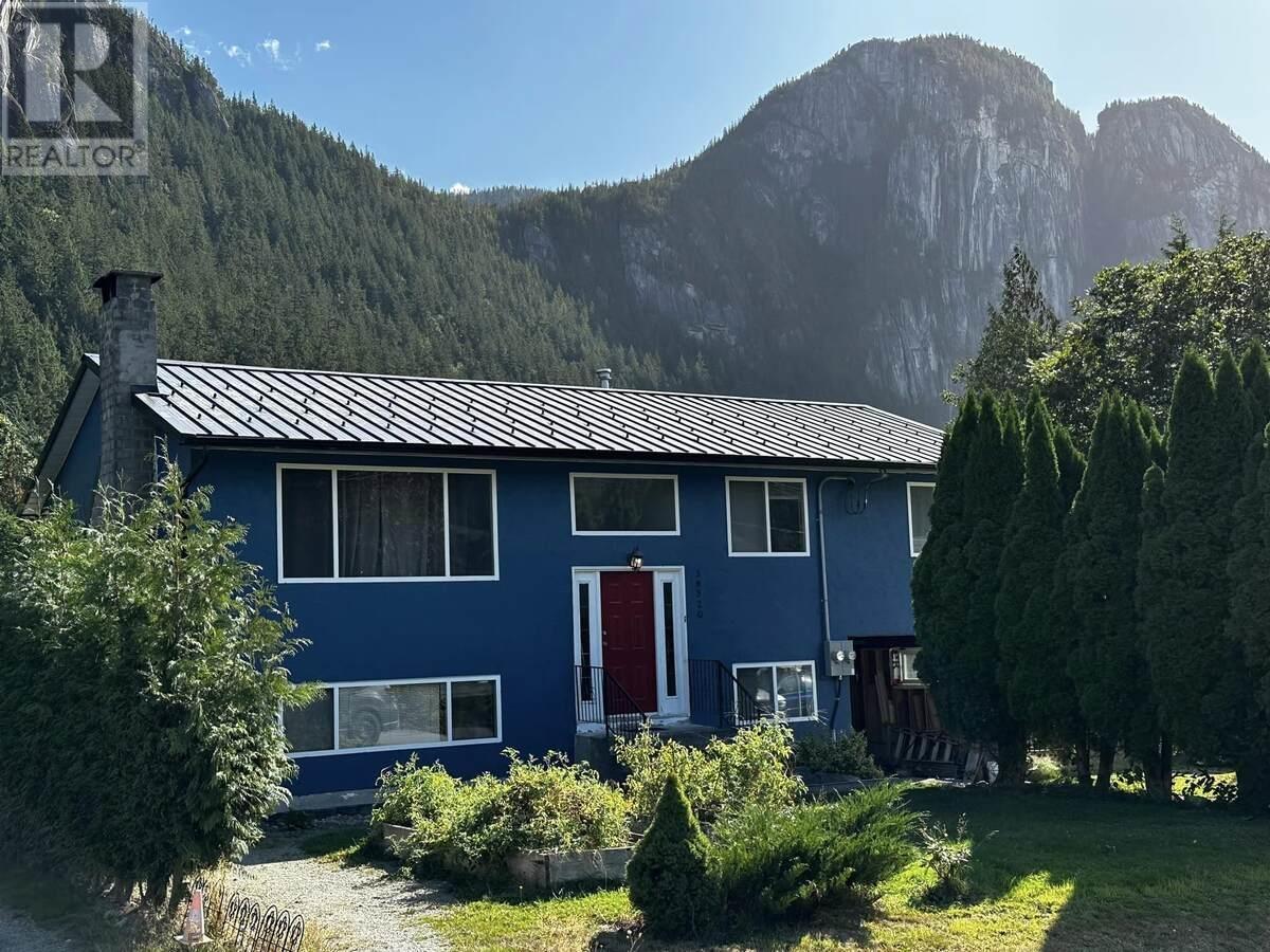 38320 FIR STREET, squamish, British Columbia