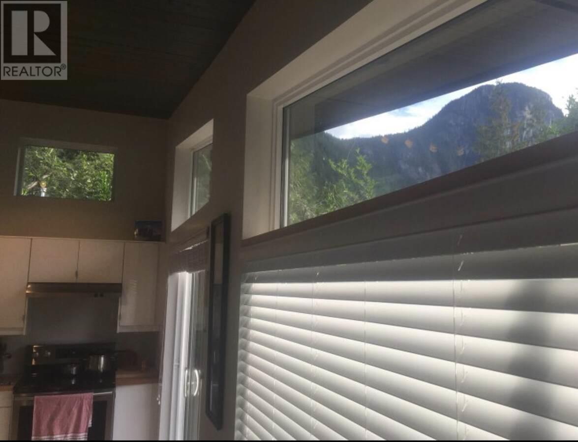 38320 Fir Street, Squamish, British Columbia  V8B 0W8 - Photo 22 - R2834514
