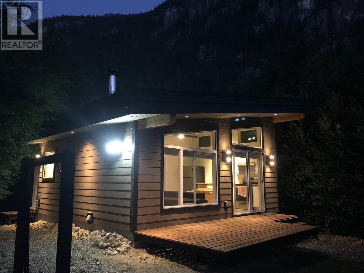 38320 Fir Street, Squamish, British Columbia  V8B 0W8 - Photo 8 - R2834514