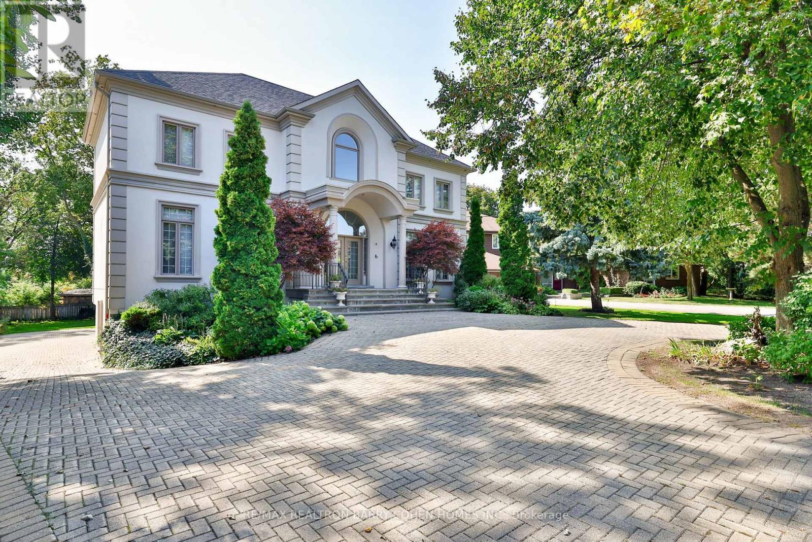 17 PADDOCK CRT, toronto, Ontario